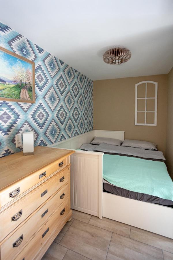 Ferienwohnung Burgblick Im Neuffener Tal Mit Sauna Und Wallbox Frickenhausen  Luaran gambar